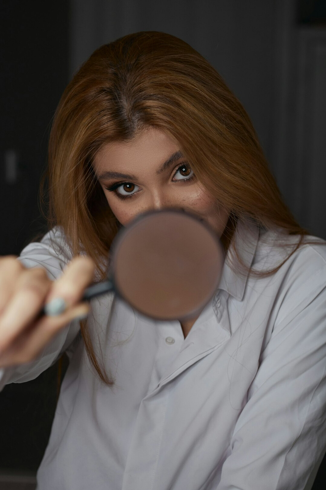 detective examining daily objects