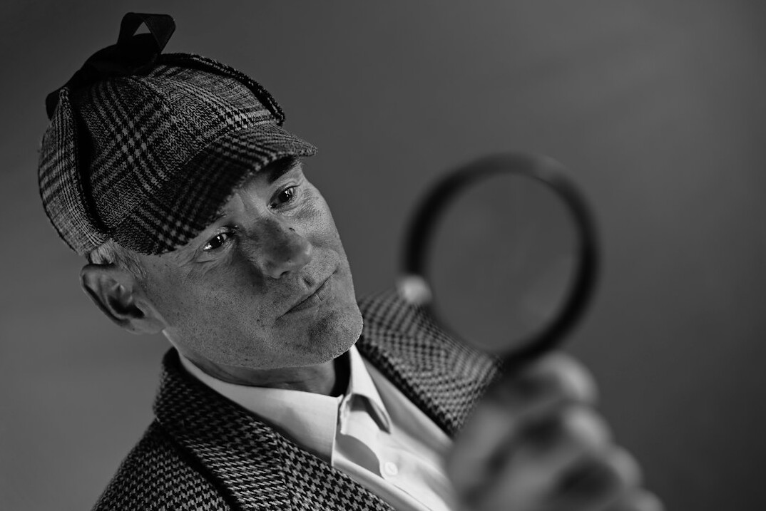 private detective on stakeout